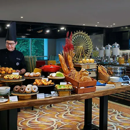 Pullman Kuala Lumpur City Centre Hotel&Residences-3